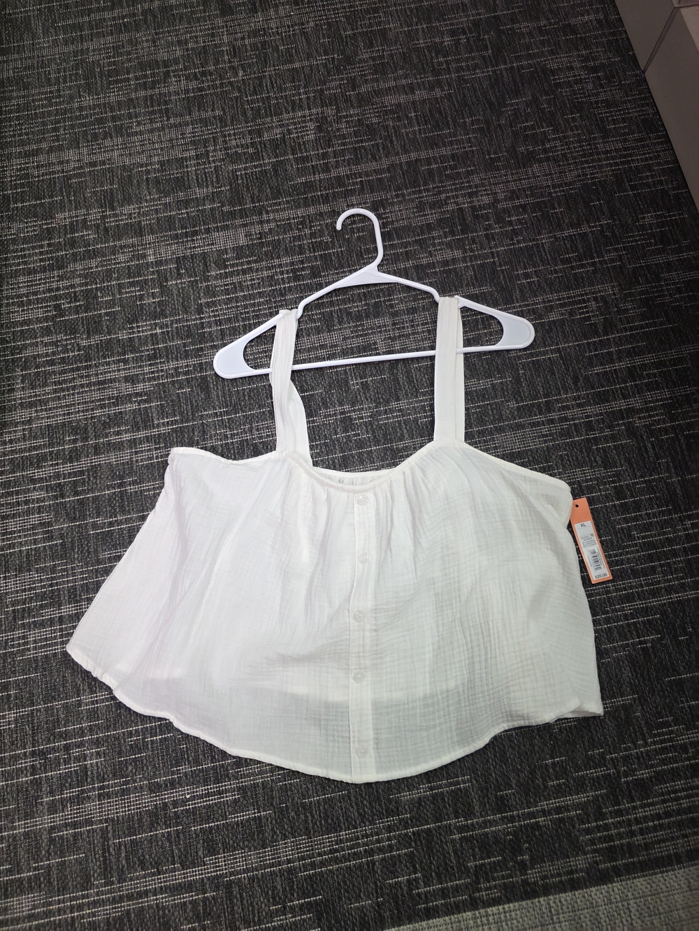 XL Colsie White Button-Front Cropped Tank Top